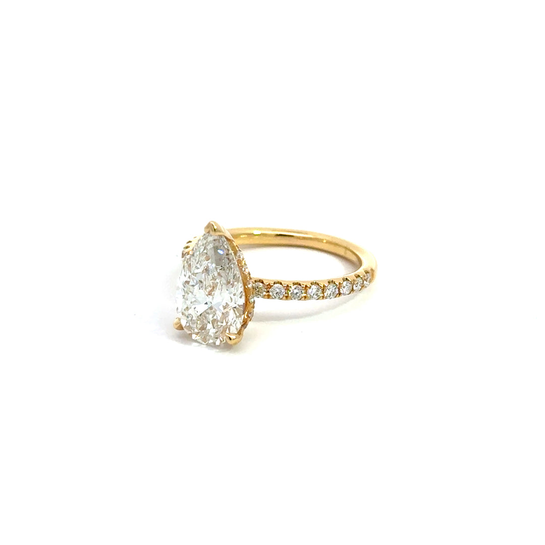 2.20 ct. IGI Certified Lab-grown Pear Shape Diamond Engagement Ring 14K White gold