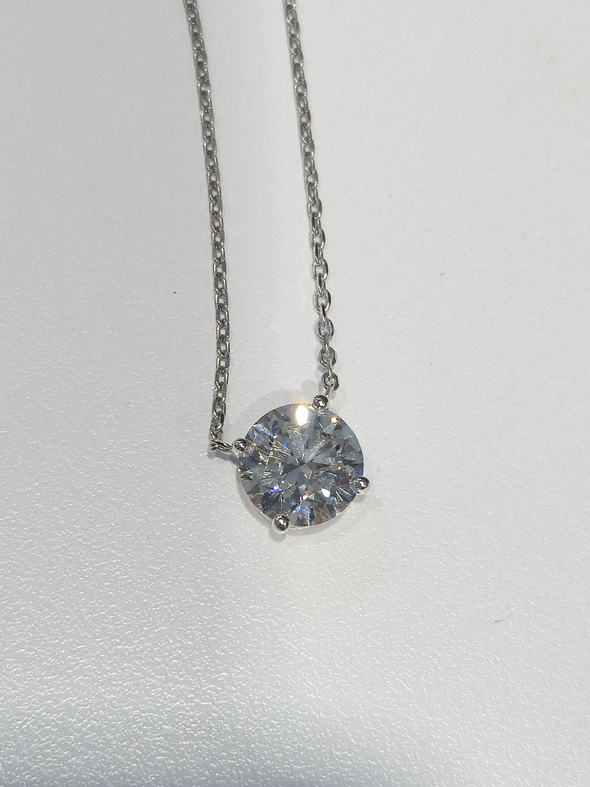 LAB neck RD DIA 3.03ct E/VS1 3.82g 14KW YC