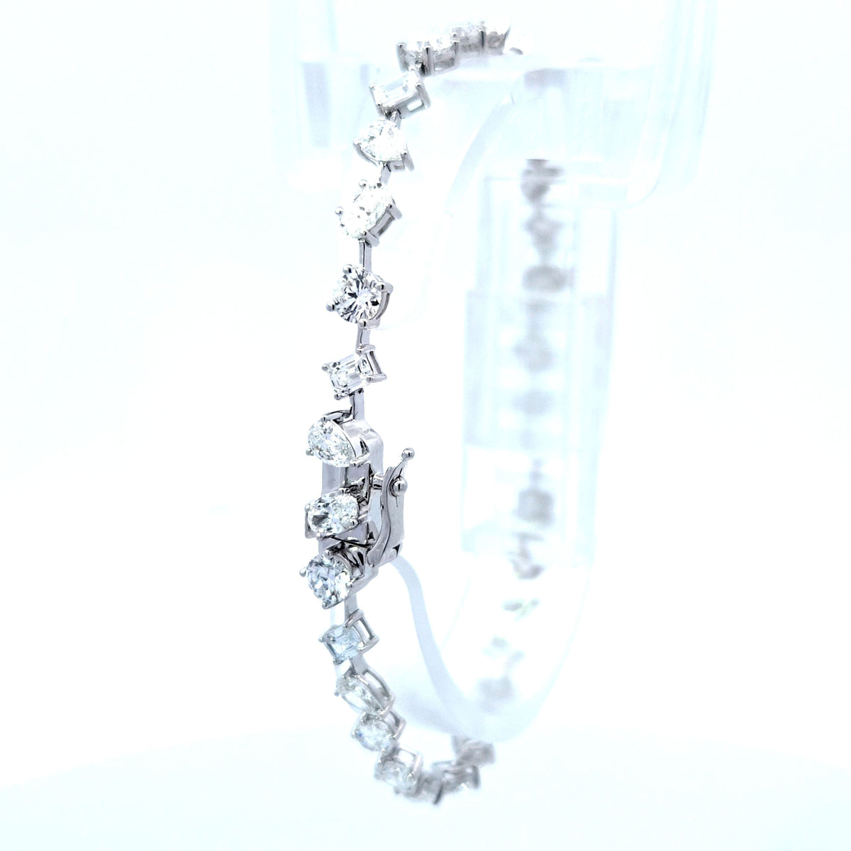 LAB Br RD/OV/PE/EM DIA 5.52ct E-F/VS1 14KWG 6.27g