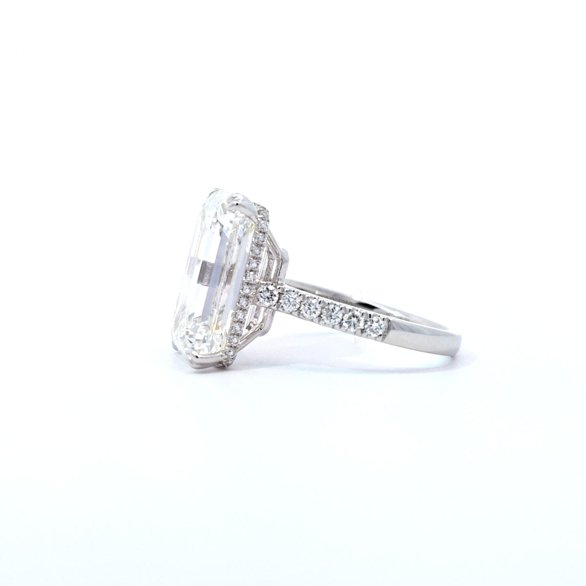 LAB ring EM DIA 10.69/0.48ctct G/VS1 14KWG 5.03g size:7 YC