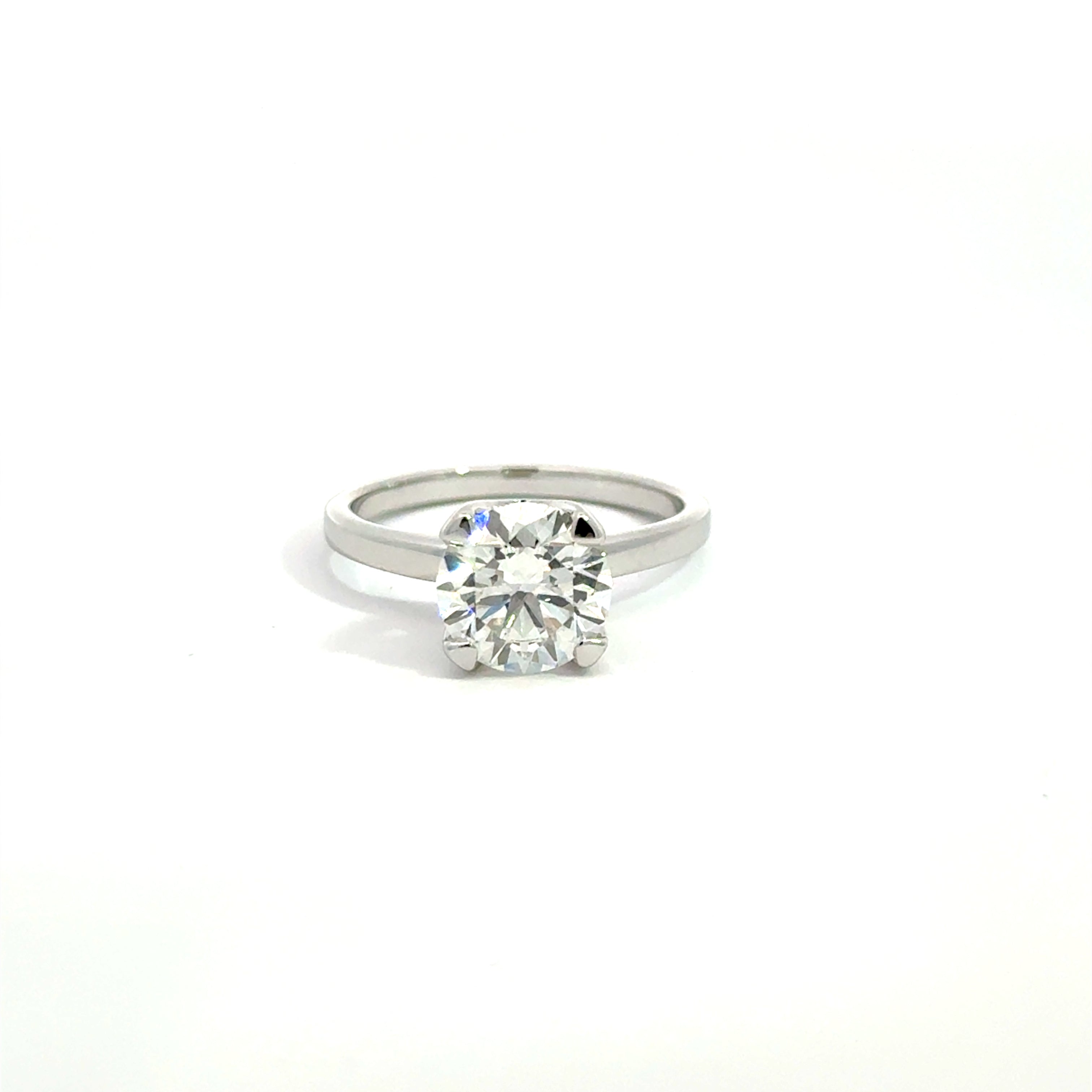 2.04 ct. IGI Certified Lab-grown Diamond Engagement Ring 14K White gold