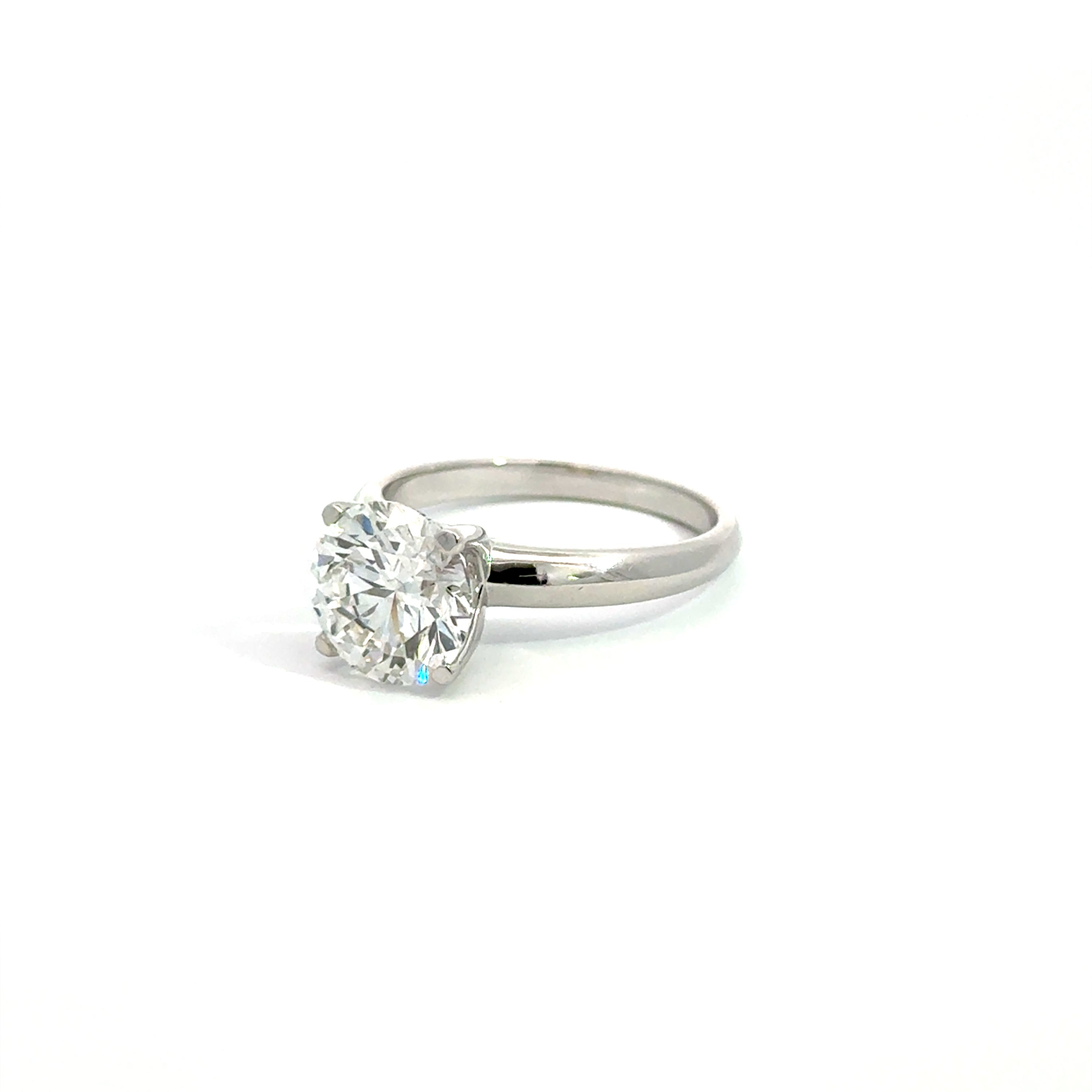 2.60 ct. Round IGI Certified Lab-grown Diamond Engagement Ring 14K White gold