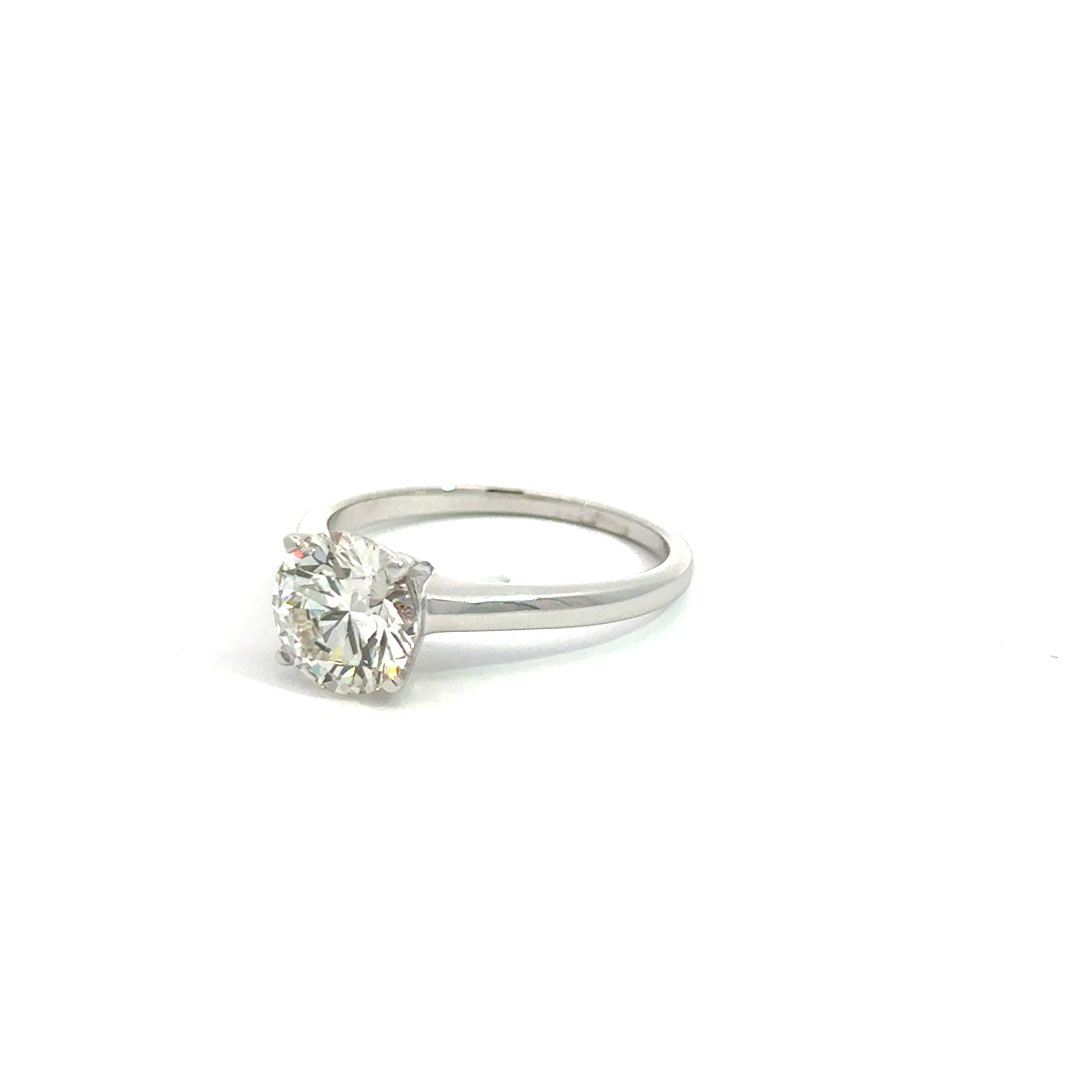 1.75 ct. IGI Certified Lab-grown Diamond Engagement Ring