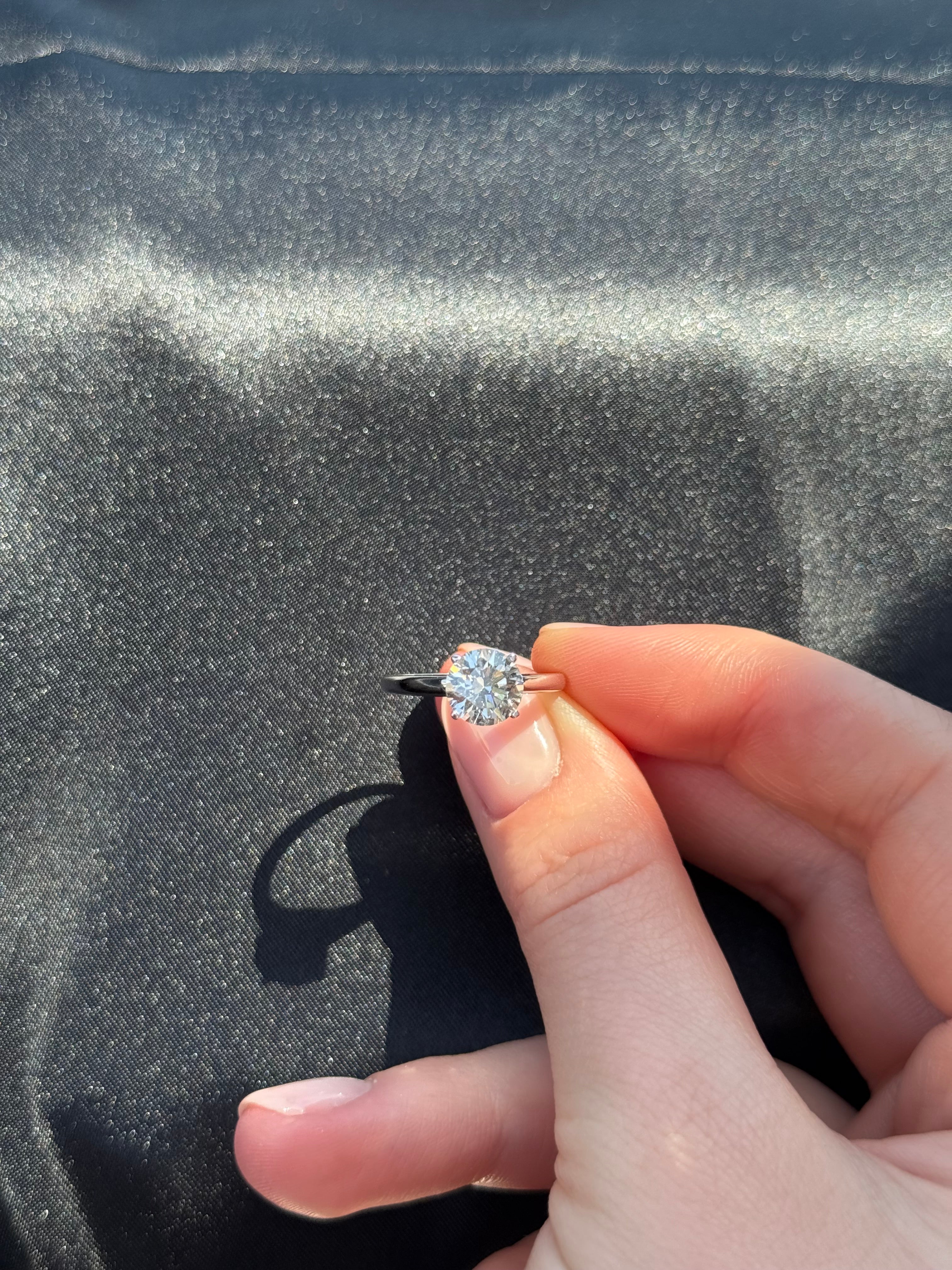 2.04 ct. IGI Certified Lab-grown Diamond Engagement Ring 14K White gold