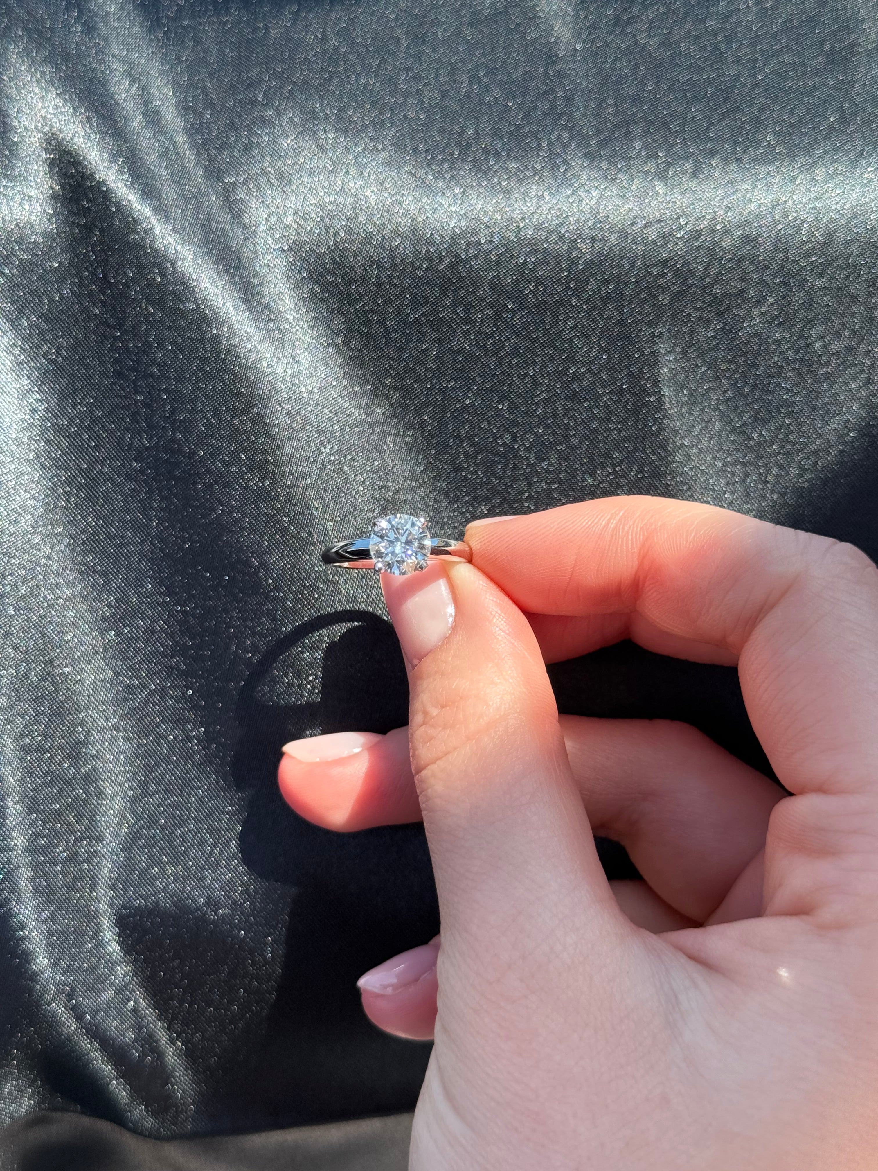 1.54 ct. IGI Certified Lab-grown Diamond Engagement Ring 14K White gold