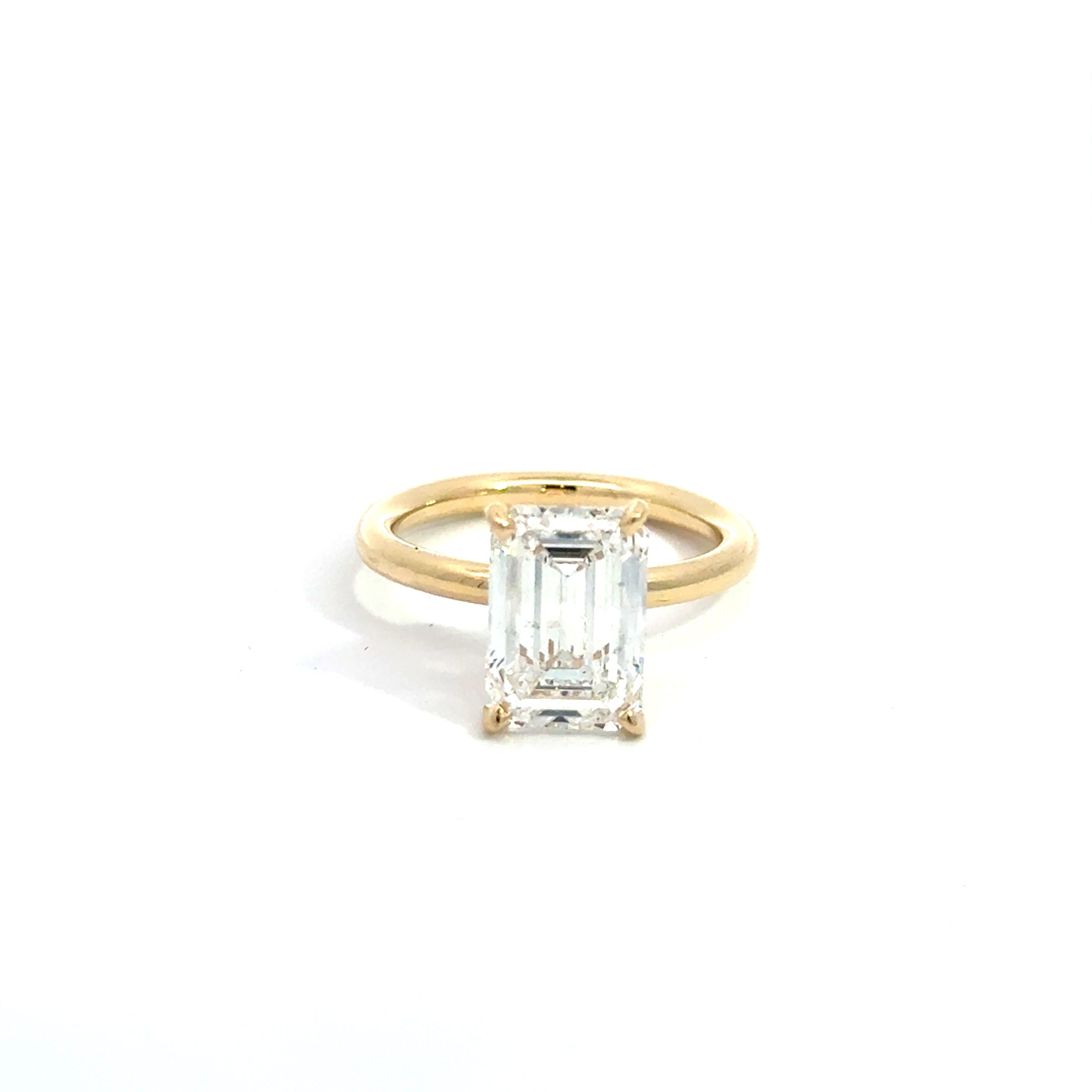 Elegant 3.56ct Emerald Cut LAB Diamond Ring 14K yellow gold