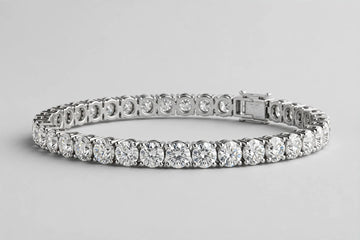 LAB Br RD DIA 4.68ct E/VS1 14KWG 6.36g