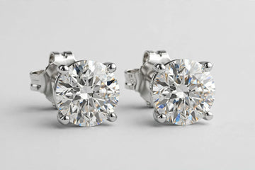 LAB Earr RD DIA 2.10ct E/VS1 14KWG