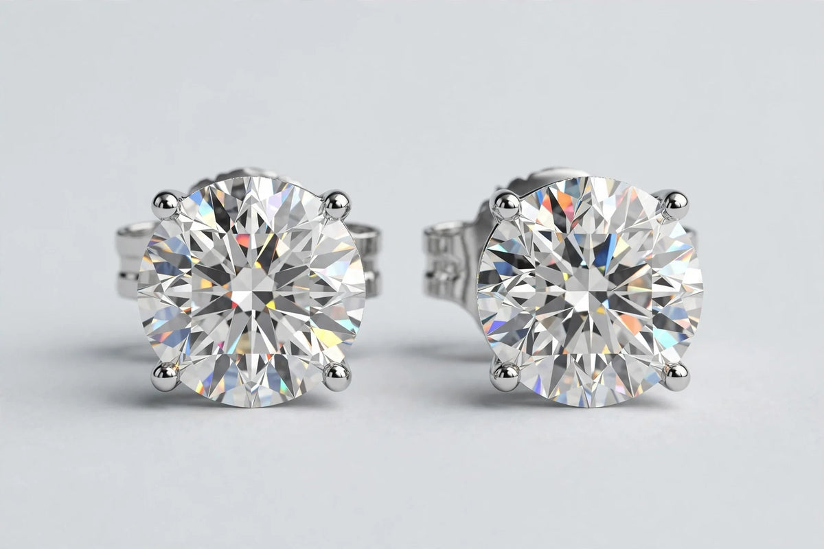 LAB ROUND STUDS 1.00CT TOTAL E-F VVS2/VVS1 14KWG YC