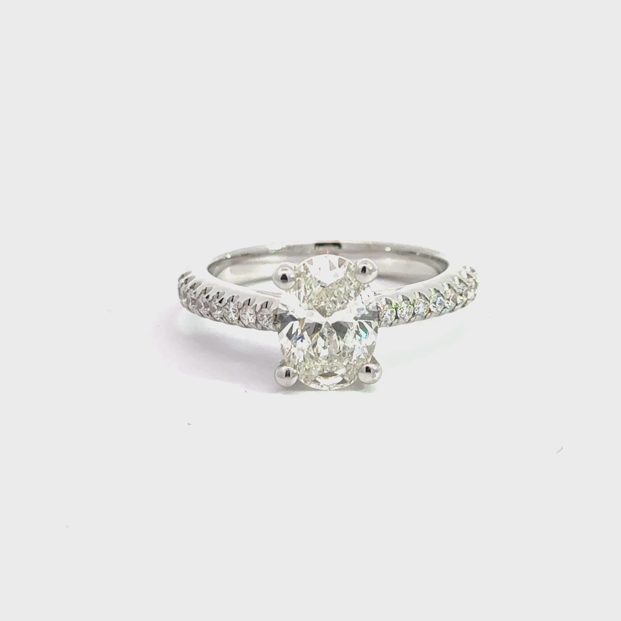 Natural Diamond 1.76 H/SI1 Engagement Ring 18K White Gold