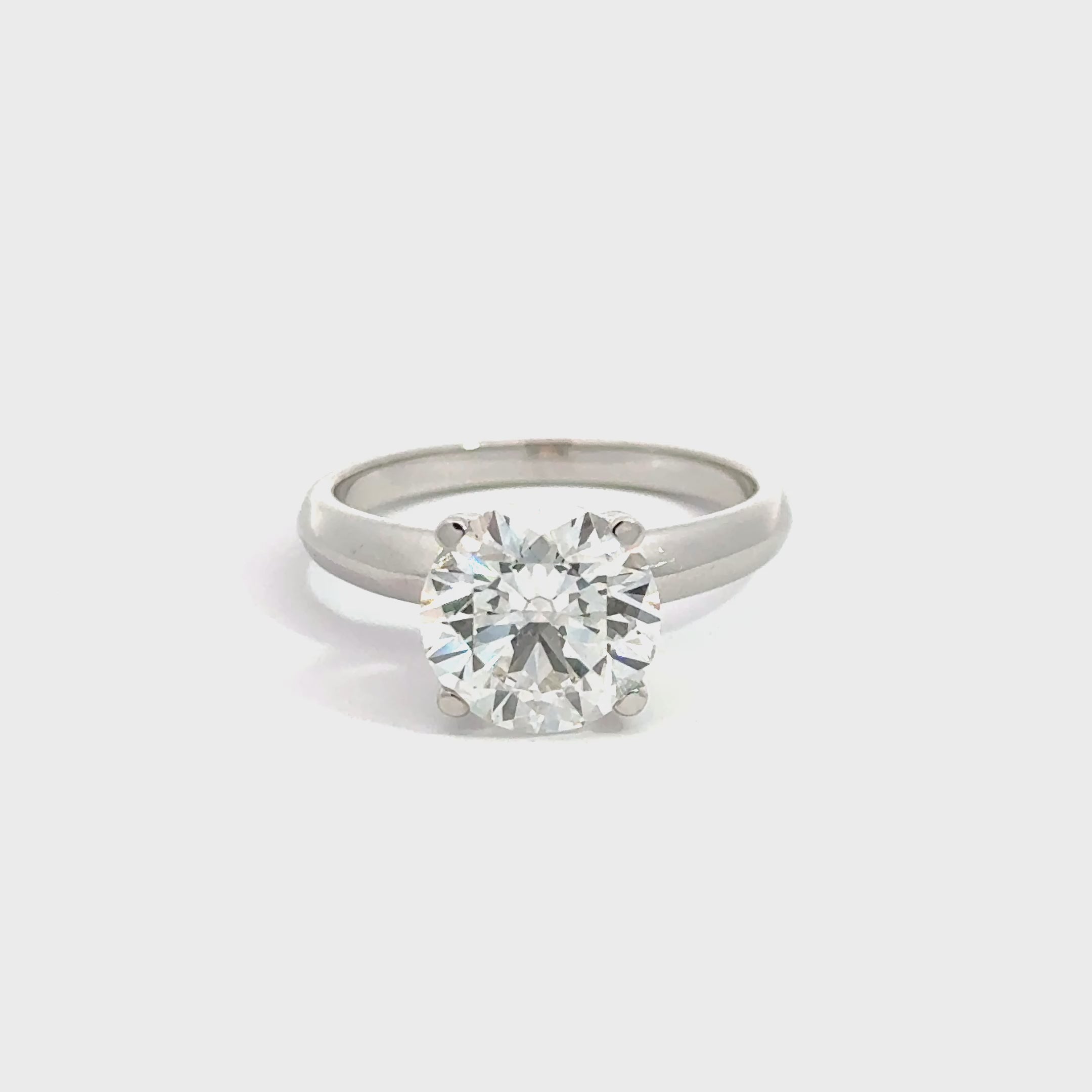 2.60 ct. Round IGI Certified Lab-grown Diamond Engagement Ring 14K White gold