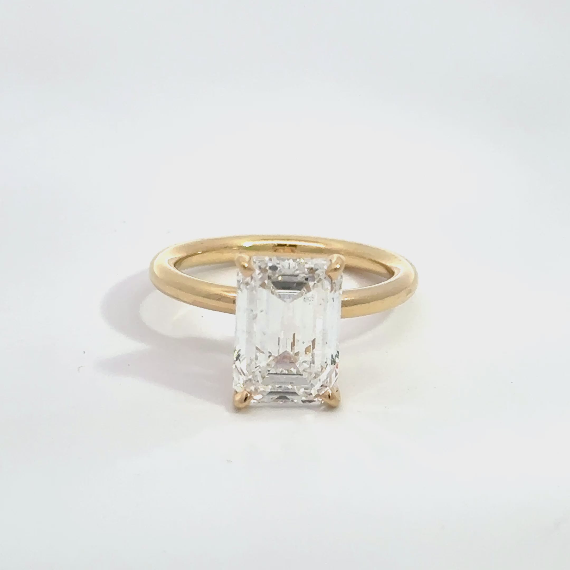 Elegant 3.56ct Emerald Cut LAB Diamond Ring 14K yellow gold
