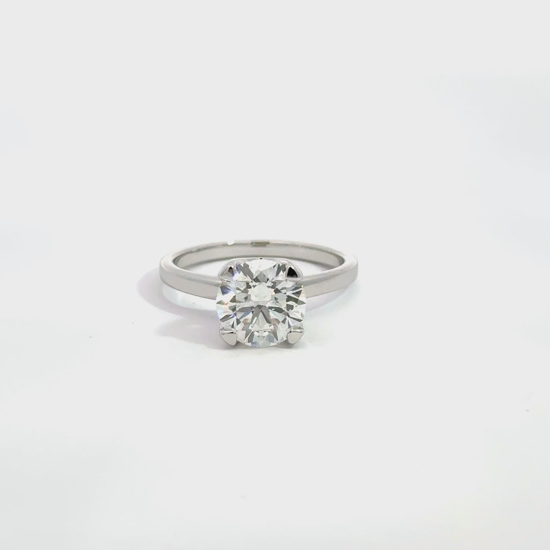 2.04 ct. IGI Certified Lab-grown Diamond Engagement Ring 14K White gold