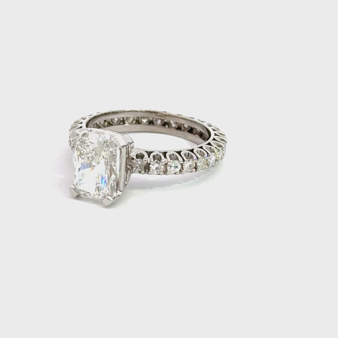 2.44 ct. IGI Certified Lab-grown Radiant Diamond Engagement Ring 14K White Gold