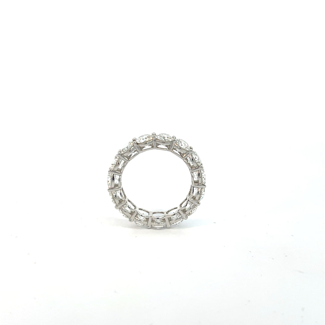 Lab Grown round Diamond eternity ring